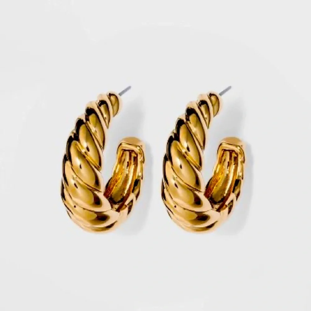 New 18k Gold Plated Twist Puffed Small Hoop Push Back Stud Minimalist Earrings